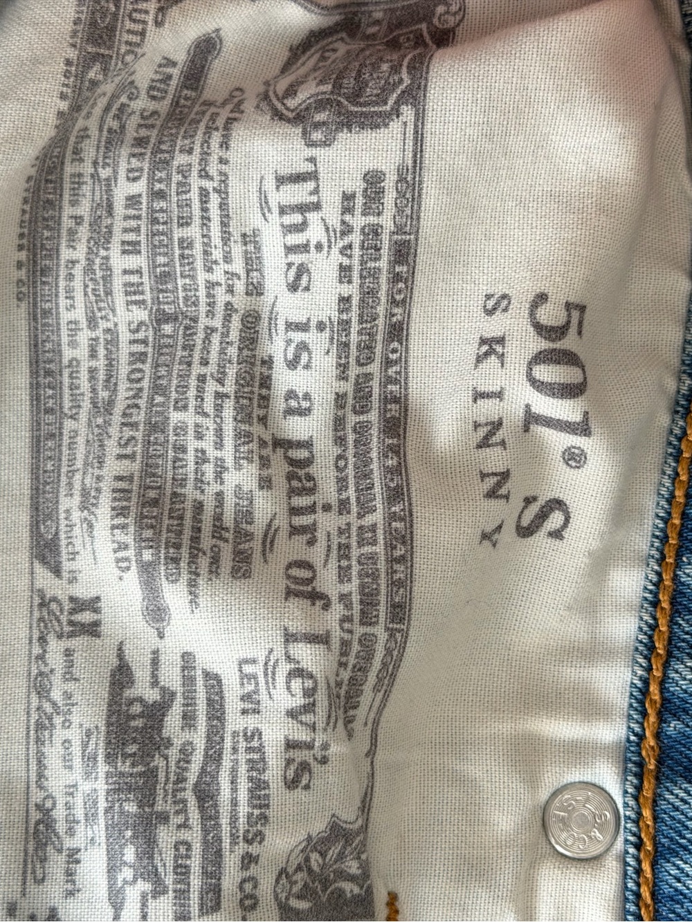 Levi’s 501 Wedgie Straight - Picture 9 of 10